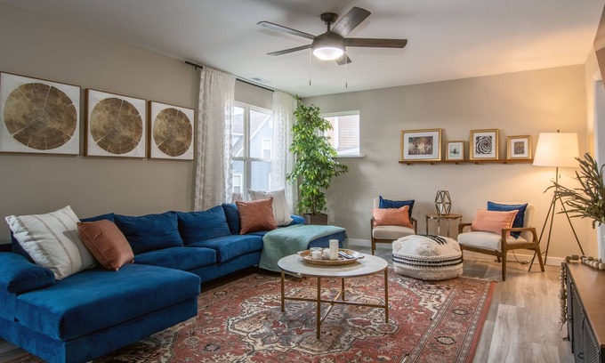 Heron Walk House | Madison Manor | Close to Downtown Fun!