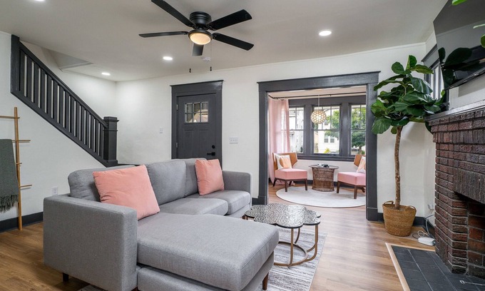Roselawn Finance House | Madisonville Retreat | Updated