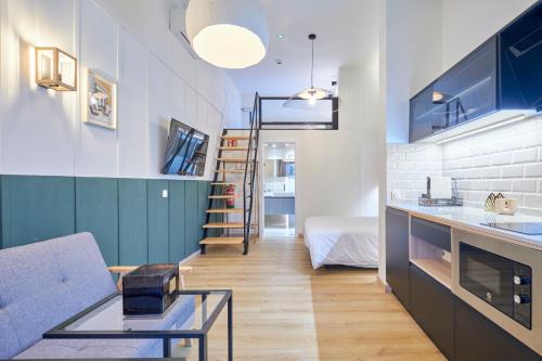 Las Acacias Apartment | Madrid Urban Comfort