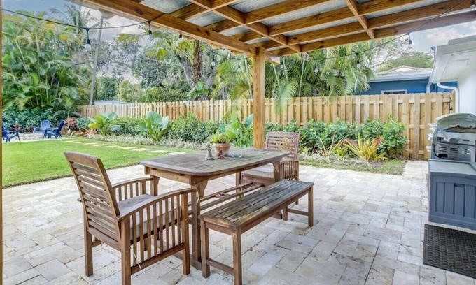 Citrus Isles House | Madrina's - Cozy 3BR-1BA w/ Spacious Backyard