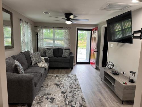 Savannah House | Mae's Place
