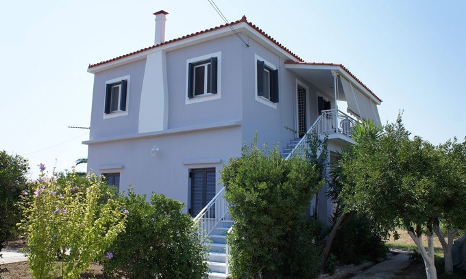 Paralio Astros Apartment | Magdalini House - Enjoy your holiday in an independent house, not just in a room
