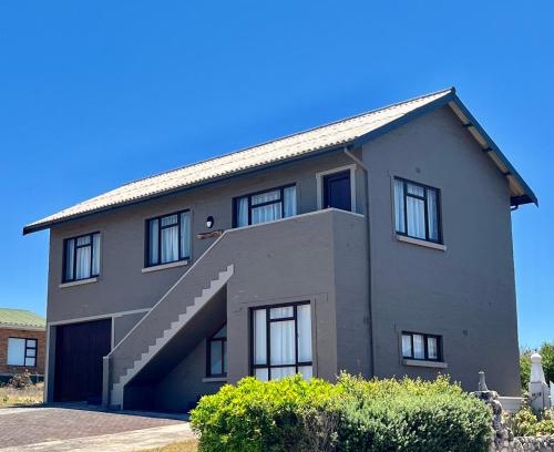 Witsand House | Magdamol holiday home