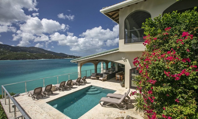 Peterborg House | Magens Bay Luxury 5BR PRIVATE BEACH Waterfront Villa with Pool