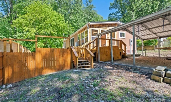 Maggie Valley House | Maggie Central Charming 2-bedroom 2 Full Bath house in Maggie Valley with AC