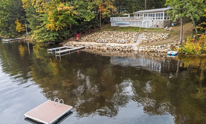 Rindge House | Magic Lakehouse, Waterfront, Private Beach and Dock