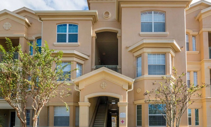 Loughman Condo | Magical 2 Bedroom, 2 Bathroom Condo in Terrace Ridge - Only Minutes from Disney!