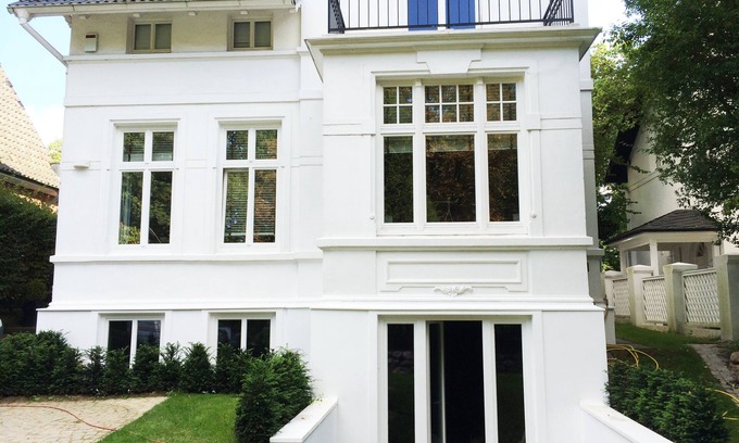 Ohlsdorf Apartment | Magical apartment in Wilhelminian style villa in the Alstertal