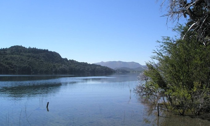 San Carlos de Bariloche House | Magical 5 bedroom house over Moreno Lake.