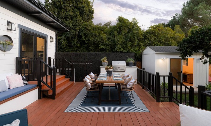 Oak Park House | Magical Downtown Oasis with Hot Tub, Deck, AC ~ Pet Friendly! Huge Private Yard!