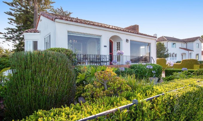 Westside Santa Cruz House | Magical Oasis