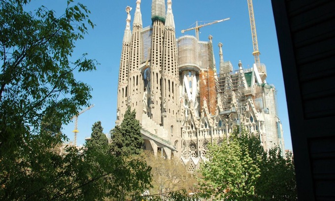 La Sagrada Familia Apartment | Magical Sagrada Familia