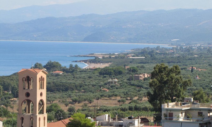Kiparissia House | Magical Seaside Town Boutique Apts 1