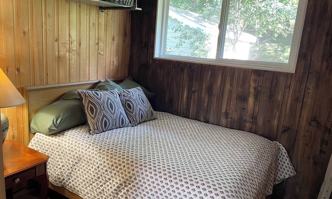 Regina Beach Cabin | Magical times at Regina Beach!n2 self contained units in the one cabin.
