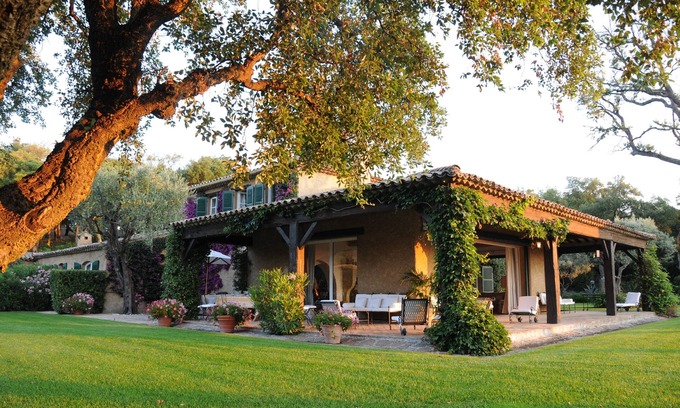 La Mole House | Magical Villa 40 acres w/Pool, AC - Côte de Provence vineyard - Golfe St Tropez