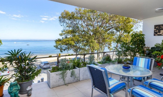 Bongaree Apartment | Magical Water Views, TOP NOTCH