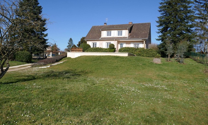 La Chapelle-de-Guinchay Villa | Magnificent Villa in the heart of Beaujolais