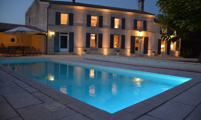 Saint-Georges-du-Bois Villa | Magnificent Charentais Villa with Pool & Garden