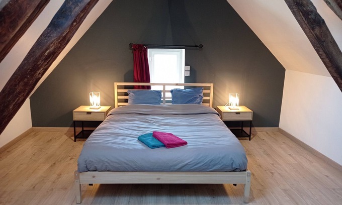 Pont-sur-Yonne Apartment | Magnificent 8-person F3 with master suite