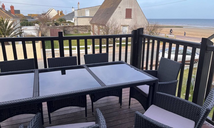 Bernieres-sur-Mer Apartment | Magnificent apartment with sea view