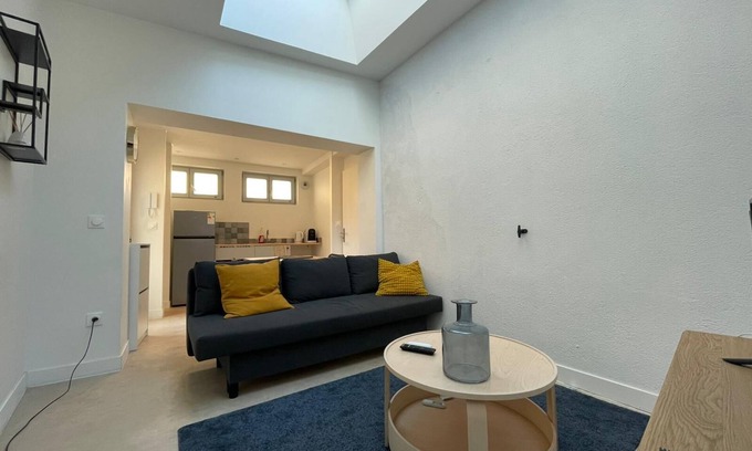 Sablon - Trudaine Apartment | Magnificent and spacious T2 near Clermont-Ferrand train station