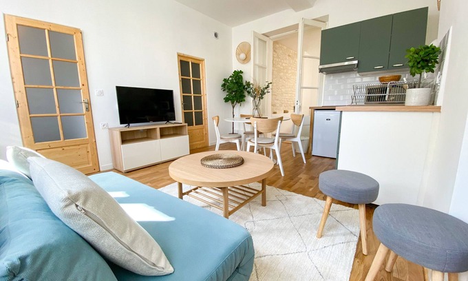 Quartier du chateau Apartment | Magnificent and spacious T2 Place Saint Sauveur