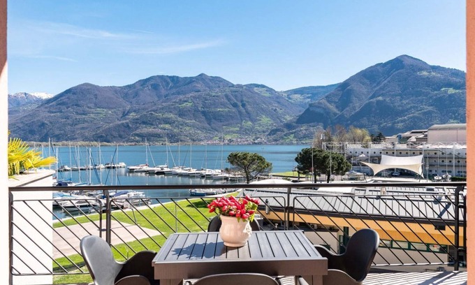 Lovere Apartment | magnificent apartment with terrace overlooking the lake