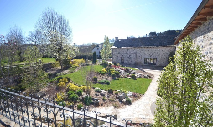 Huparlac House | Magnificent farmhouse .