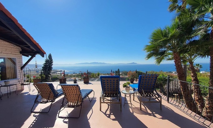 El Sauzal House | Magnificent Hacienda with incredible ocean views Casa Serenidad