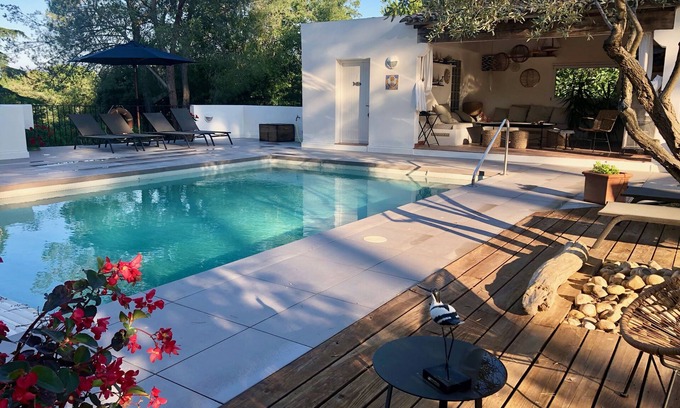 Aiguelongue House | Magnificent house with swimming pool in a 5000 m2 park just a few minutes from the sea