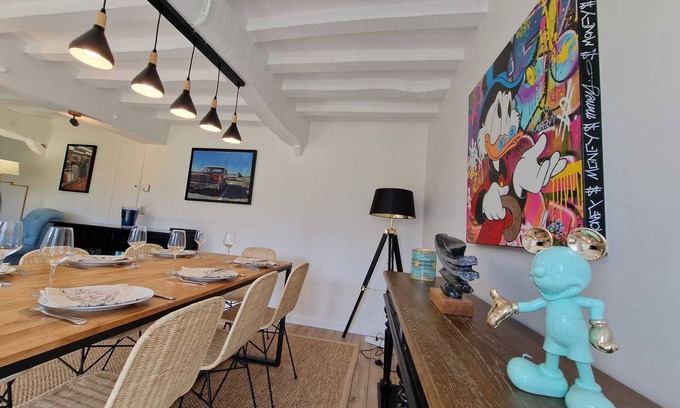Canouville House | Magnificent Normandy Chaumière close to the sea.
