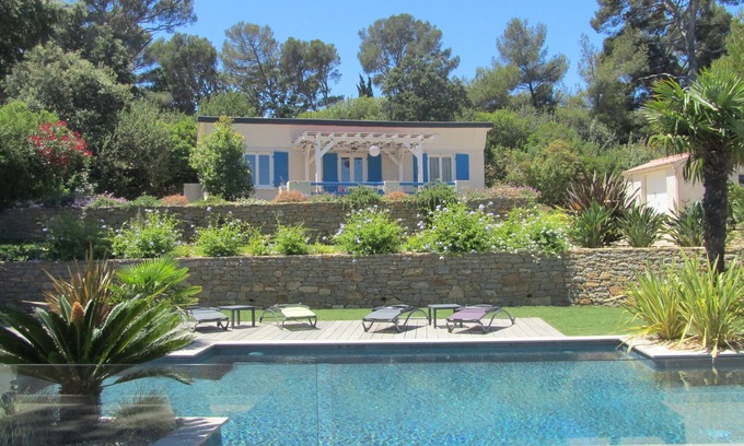 La Seyne-sur-Mer House | Magnificent sea view vacation, house with pool, sun terrace, garden