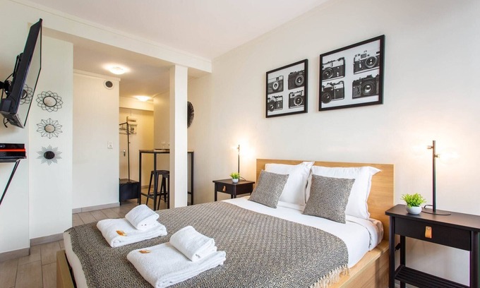 L'Europe Apartment | Magnificent studio - 2P - Moulin Rouge