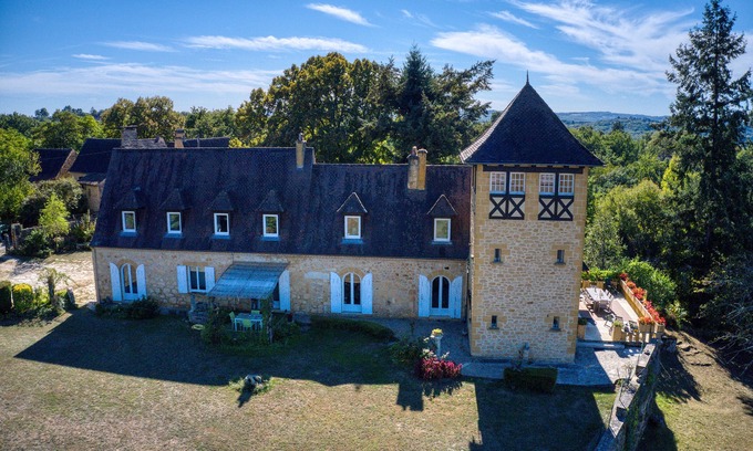 Domme Villa | Magnificent Villa on 50 ha overlooking the medieval town of Domme
