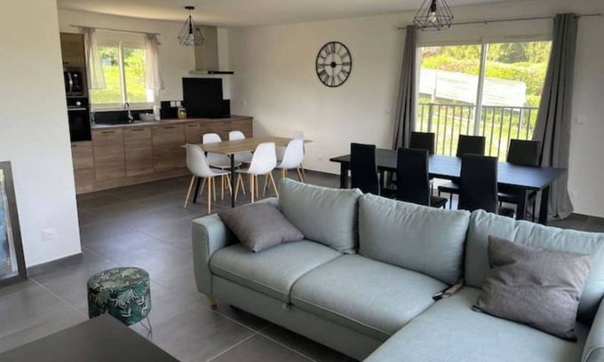 La Chapelle-de-la-Tour Villa | Magnifique Plain-pied Avec Terrasse