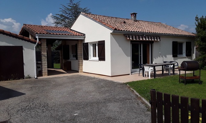 Labegude House | Magnifique Maison au Calme