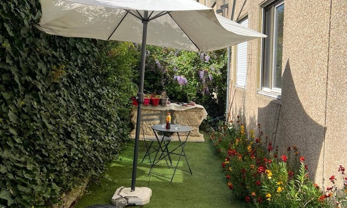 Les Epinettes Apartment | Magnifique Appartement de 90m2 Avec Jardin Situé à Evry