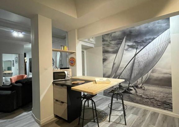 Moulins Engilbert Apartment | Magnifique appartement en centre ville de Moulins-Engilbert
