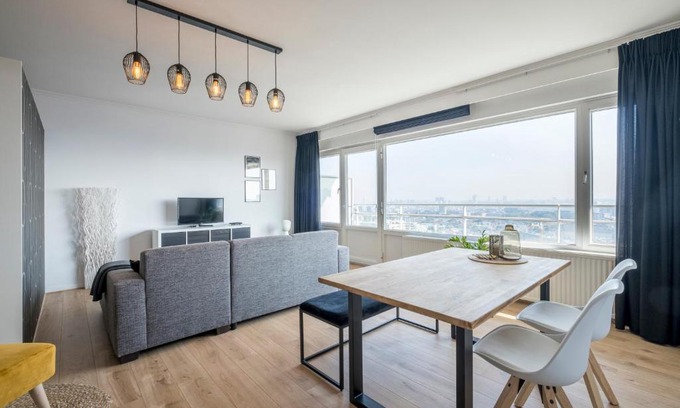 Sint-Jans-Molenbeek Apartment | Magnifique Appartement 1 chambre vue surplombant Bruxelles
