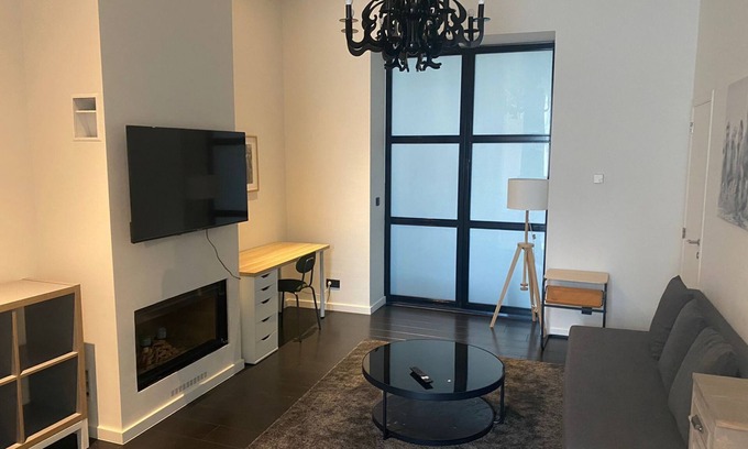 Ukkel Apartment | Magnifique Appartement Haut Plafond Très Calme