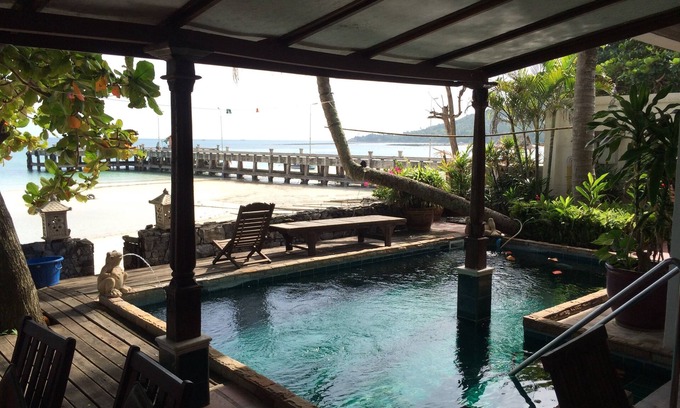 Chaloklum Villa | Magnifique maison les pieds dans l'eau Luxury villa directly on the beach