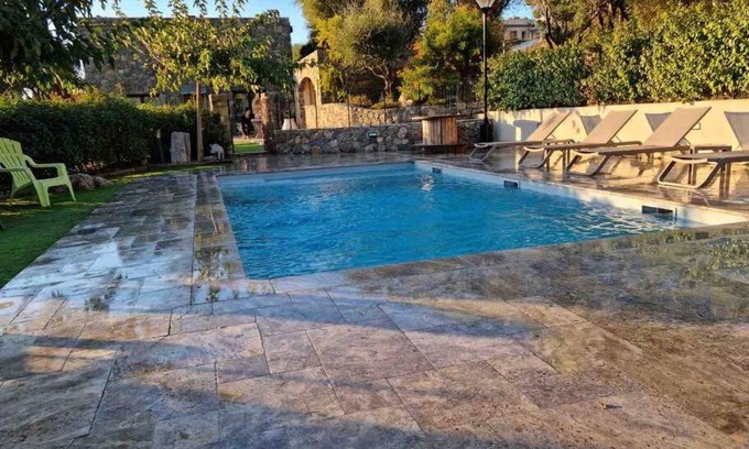 Corbara Villa | Magnifique villa avec piscines et cuisine d’été