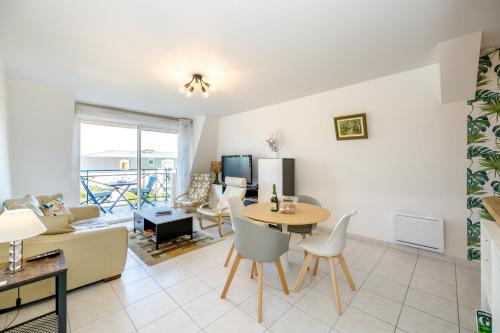 Plouha Apartment | Magnolia Bleu - Appt 61 m2 pour 4 avec parking