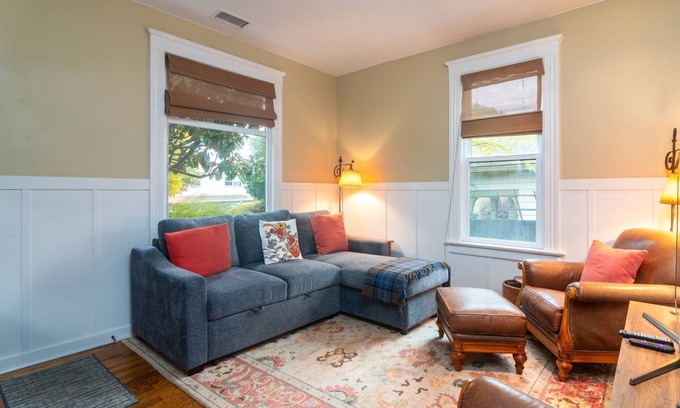 Laguna House | Magnolia Cottage Cozy Home