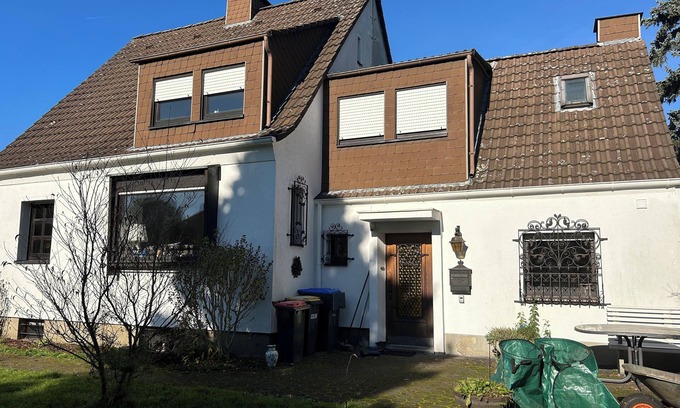 Luenen House | Magnolia- cozy house with large garden