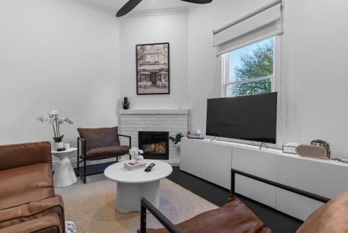 Ballarat House | Magnolia Haven - Victorian Charm in Ballarat Central