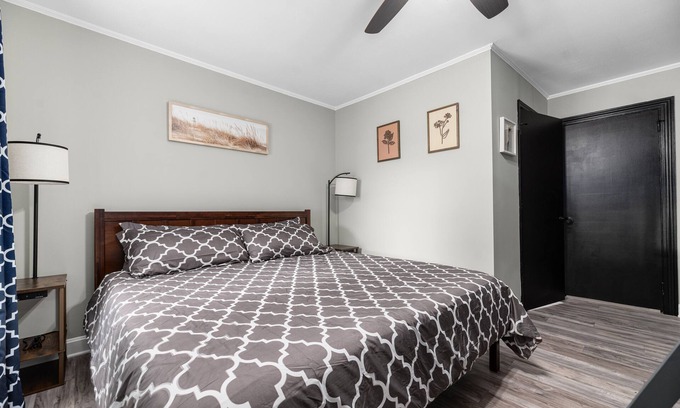 Statesville Apartment | Magnolia Small Apartment w/King-size Amenities- High Quality Beds & Pillows!