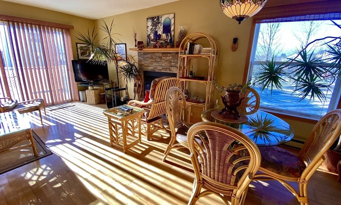 Magog Condo | Magog Lovely holiday home