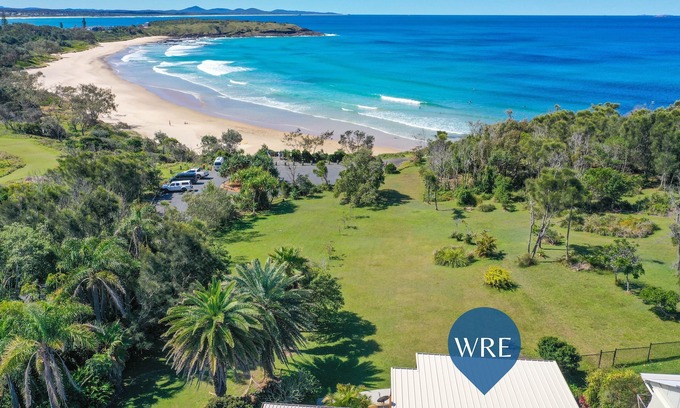 Arrawarra Headland House | Magoo's Seaside Serenity