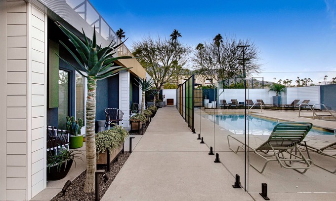 Little Tuscany Hotel | Mahala 21 and Over